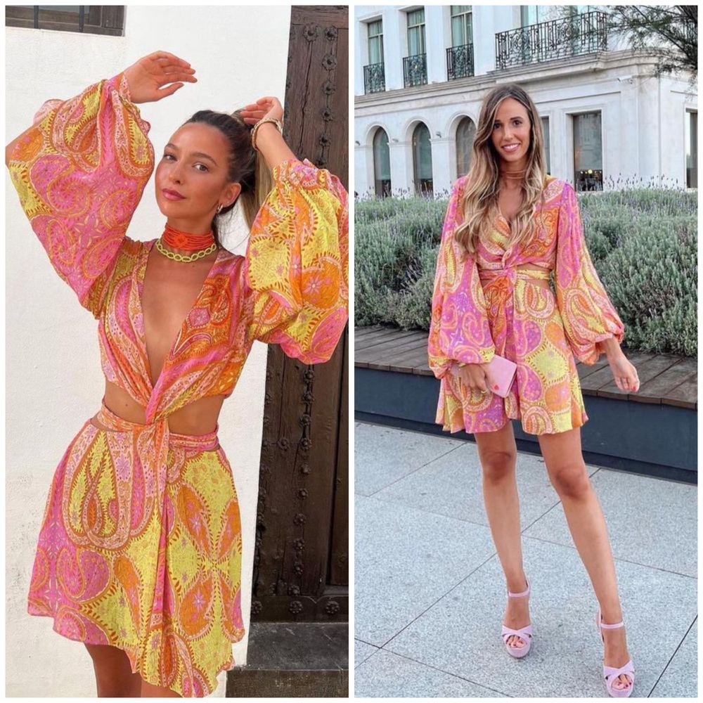 ZARA ~ ✨ Bloggers Favorite ✨ CUT OUT PRINTED DRESS
